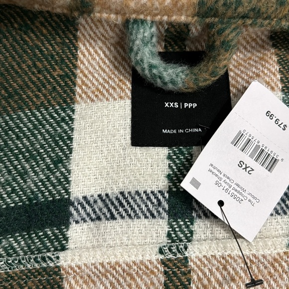 Shacket - Picture 2 of 2